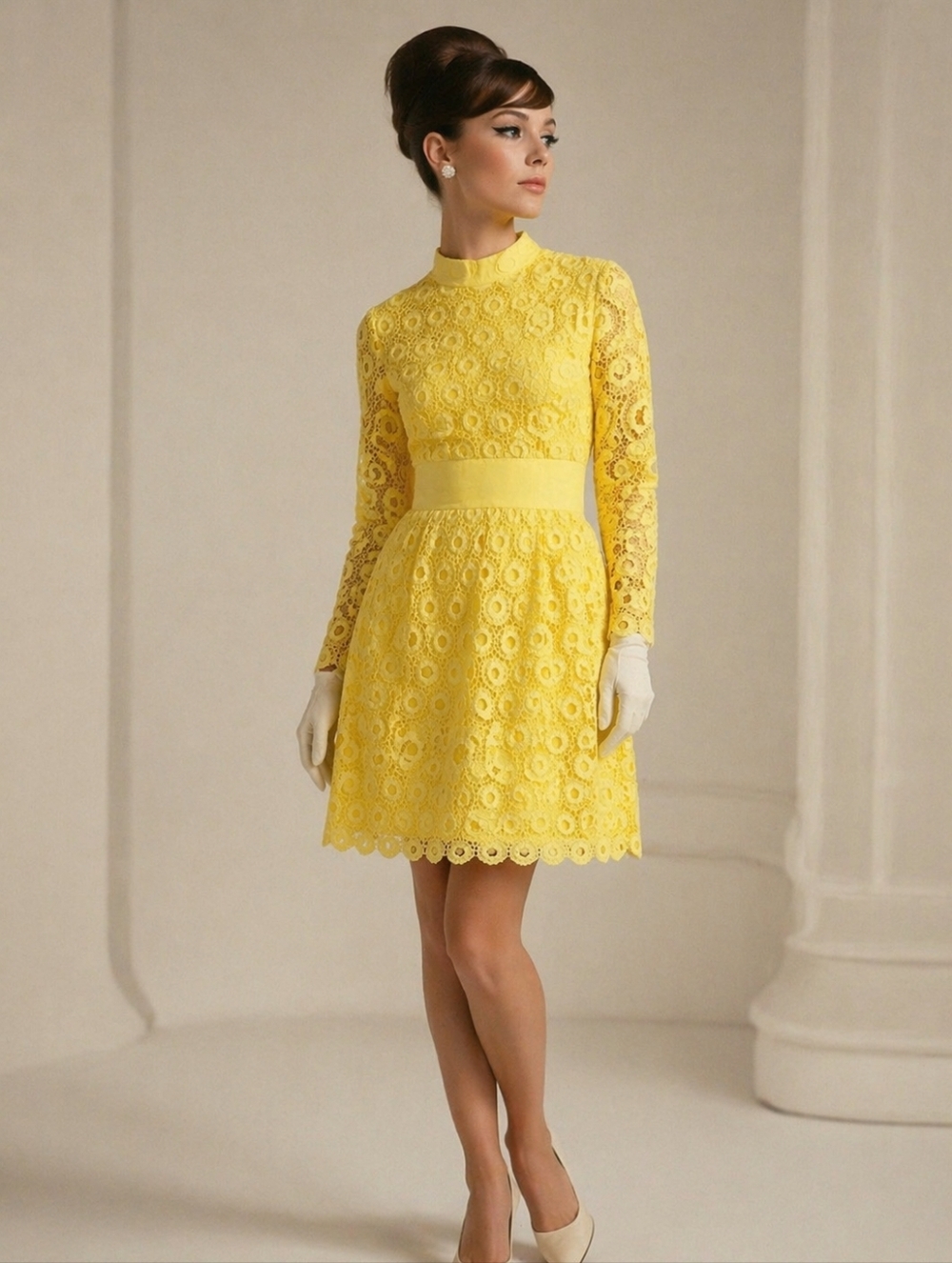 Vintage Lillie Rubin Pristine Guipure Circle Lace Eyelet Mini Mod Canary Yellow